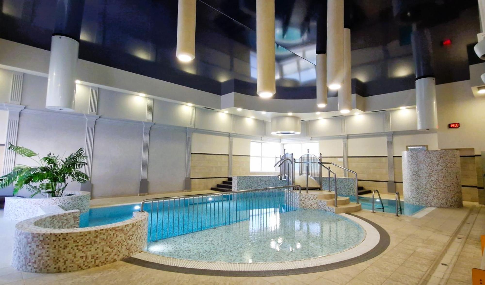 Hotel Korona Spa & Wellness Zemborzyce Dolne Eksteriør billede