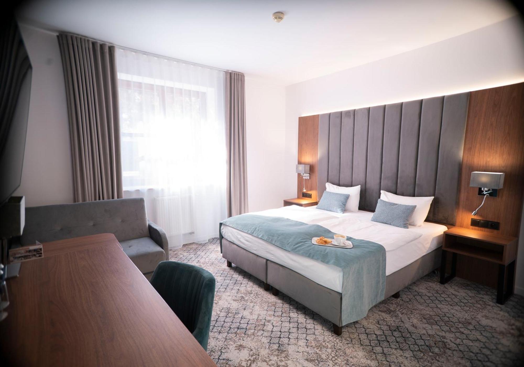 Hotel Korona Spa & Wellness Zemborzyce Dolne Eksteriør billede